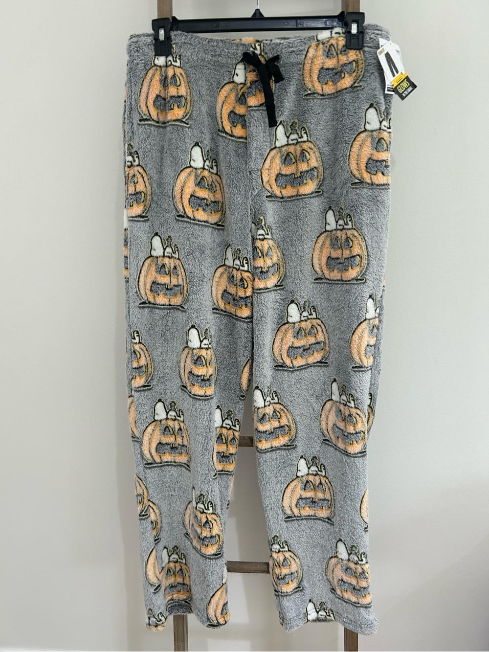 Peanuts Snoopy Glow In The Dark Pumpkin Halloween Gray Plush Pajama Pants L NWT
